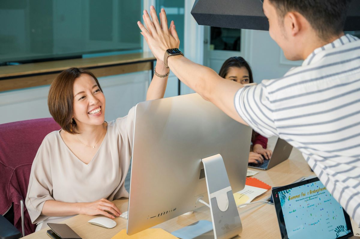 Happy People hyper-v